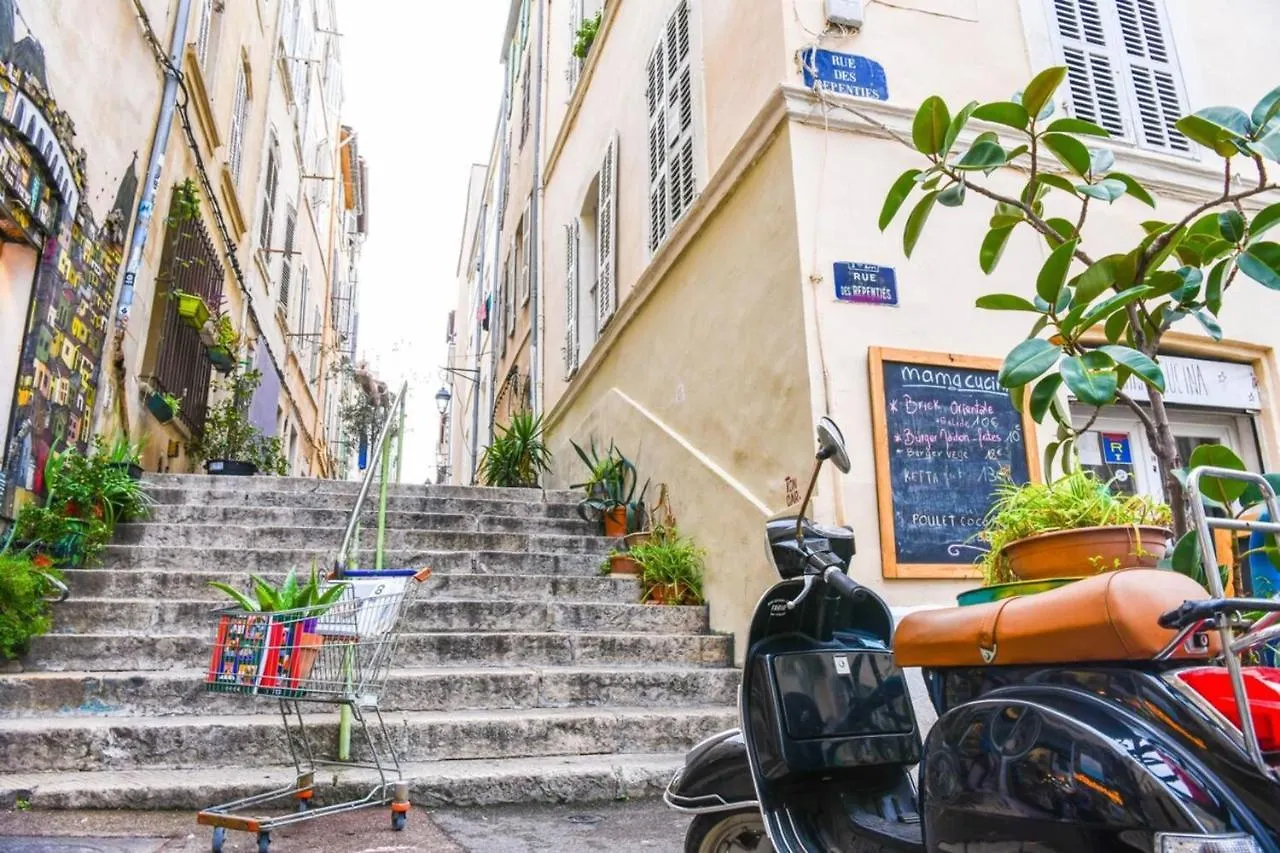 Le Duplex - Terrasse Au Coeur De Marseille Panier Apartment